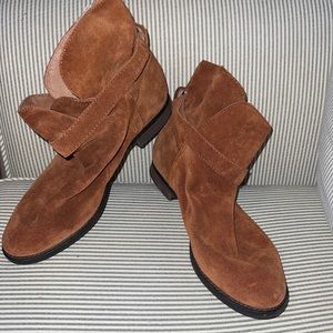 Sam Edelman brown suede bootie